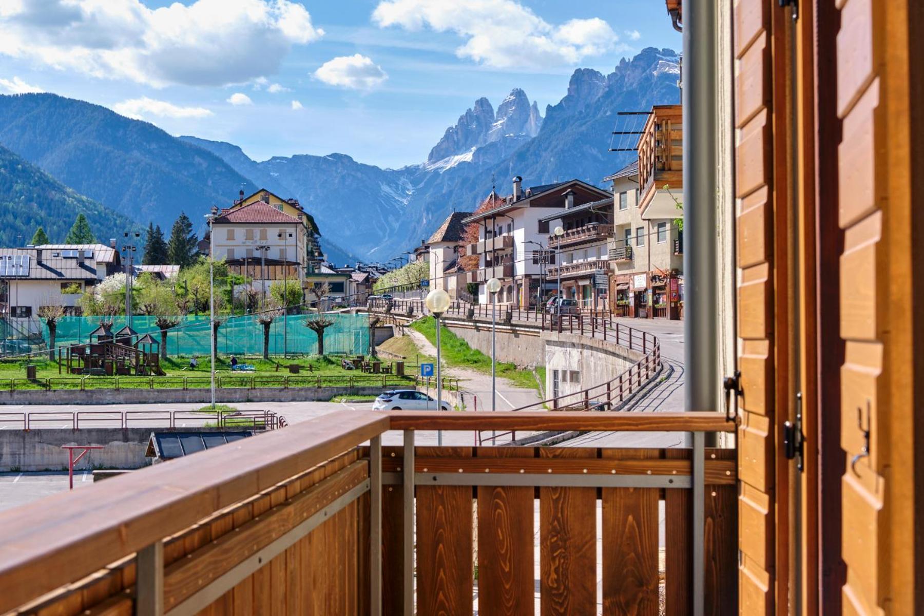 Piano Terra Vista Lago Auronzo di Cadore Exteriör bild